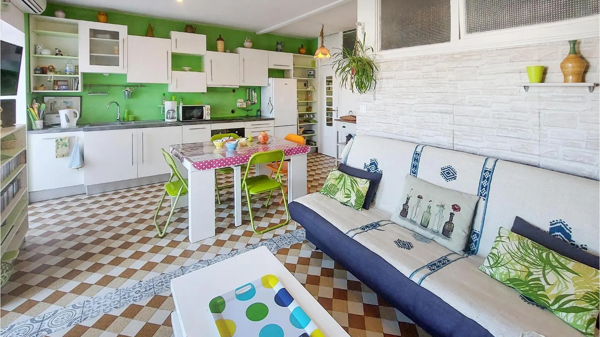 Nice Apartment In Saint-Etienne With Kitchen